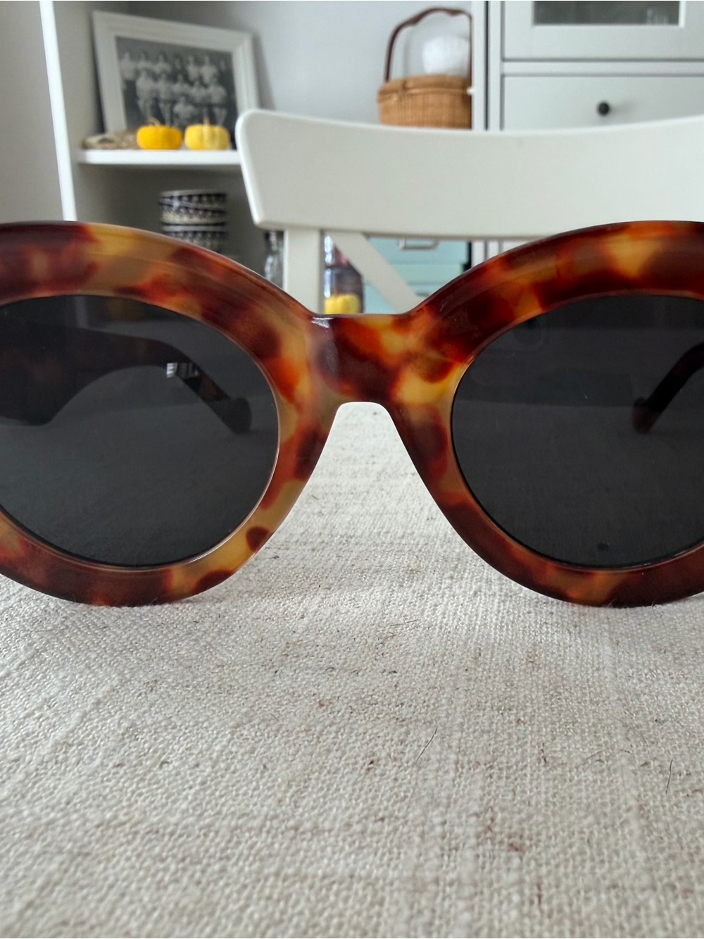 Women’s Tortoiseshell Round Sunglasses - Fashion Frame